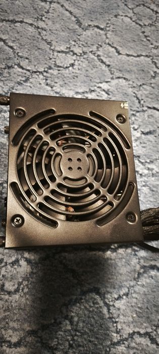 Vand sursa Corsair CV550,80+ Bronze, 550W