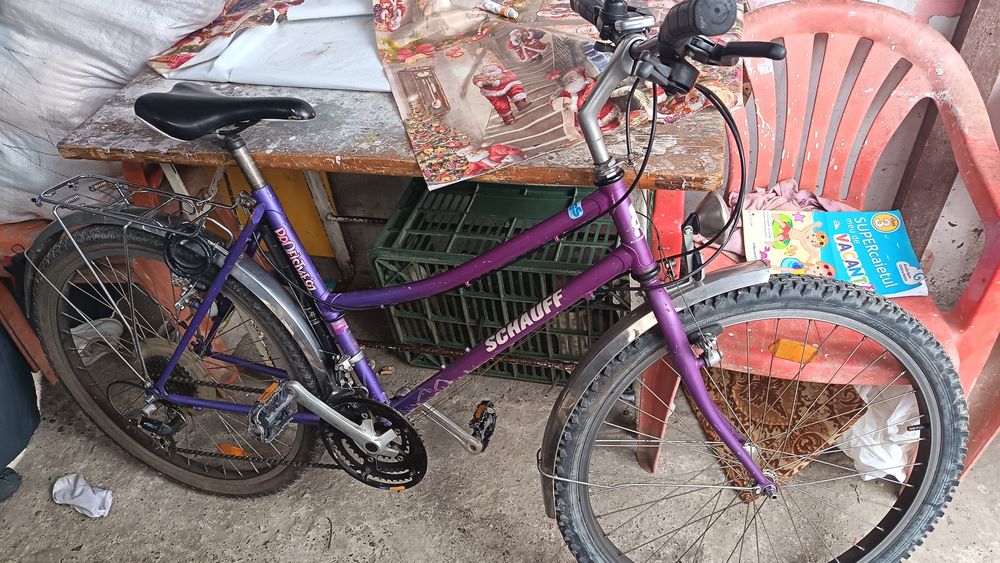 Vând bicicleta in stare buna