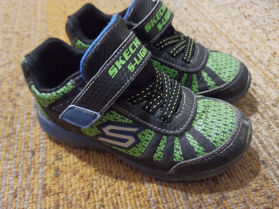 Оригинални маратонки Адидас и Скечърс- ном.27 и 26,Розови пантофи