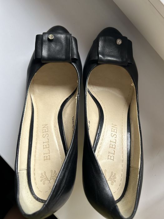 Женские кожаные туфли