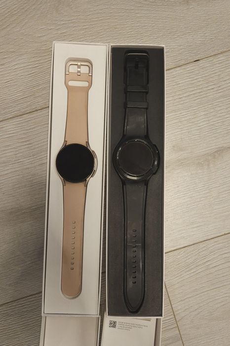 Смарт часовник Samsung Watch 4