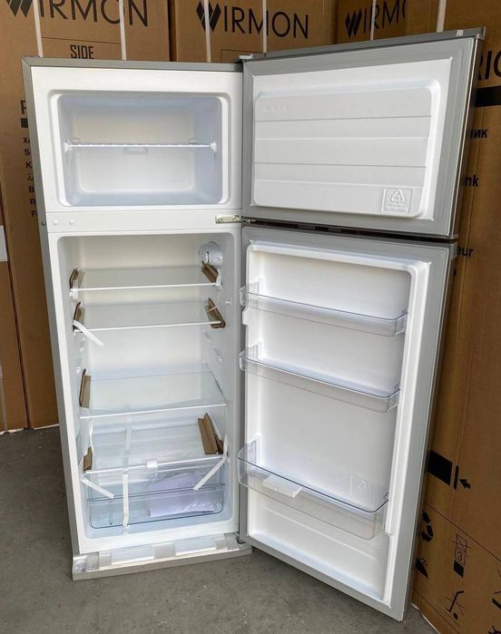 Мега скидка Холодильник  двухкамерный