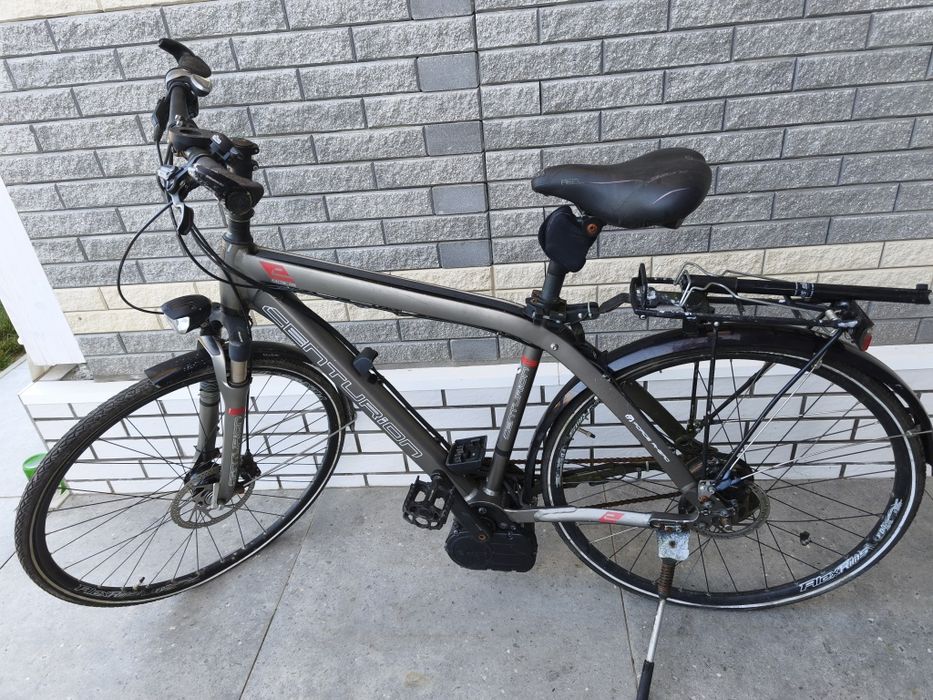 Vând  schimb bicicleta detalii la telefon utilizată  nu are baterie