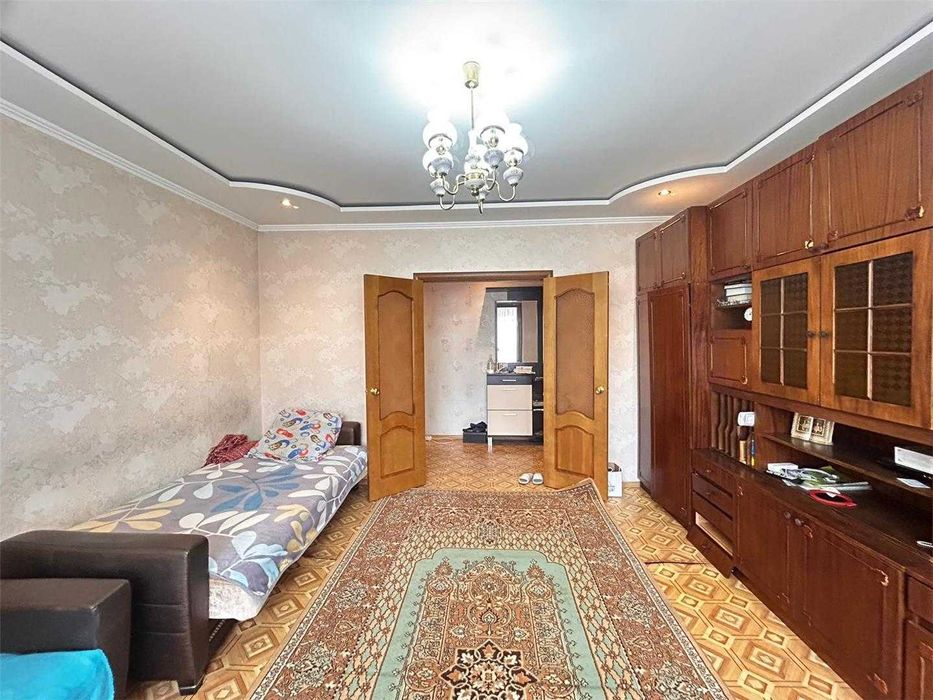 *Продается 3-х комн .Юго-восток