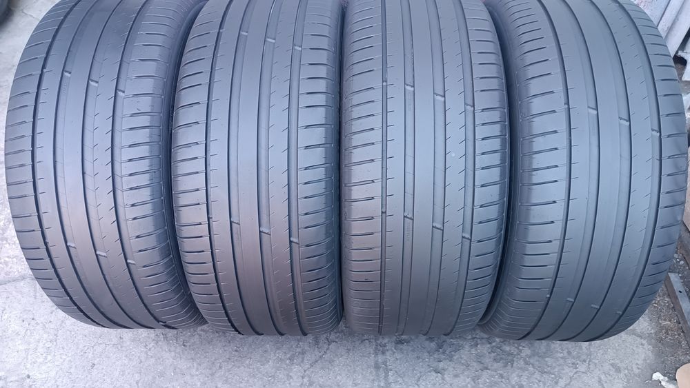 275/45/21 Michelin