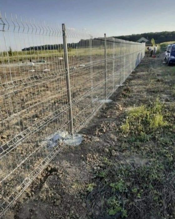 Sipca metalica plasa bordurata