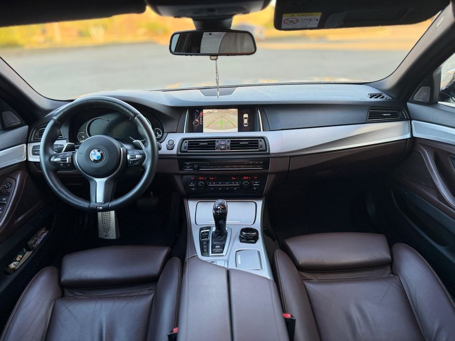 Vând BMW M550 2015 381 HP 3 butoane