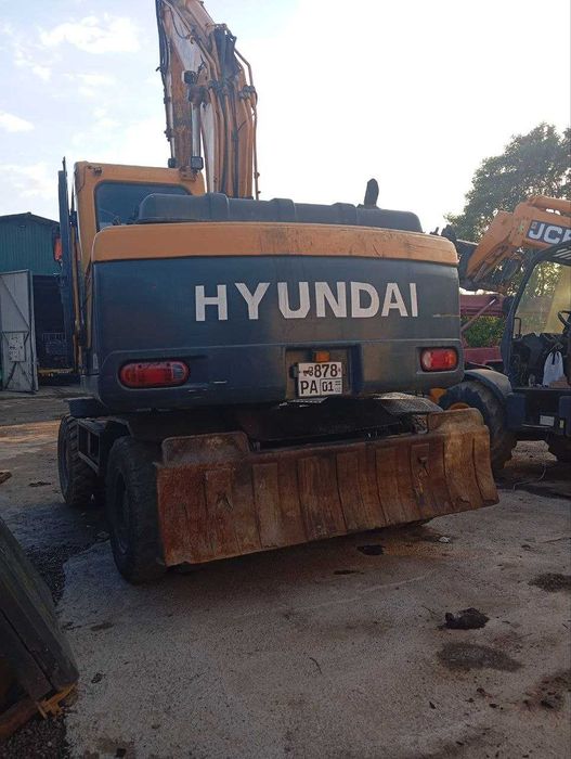 Экскаватор 140W Хундай сотилади