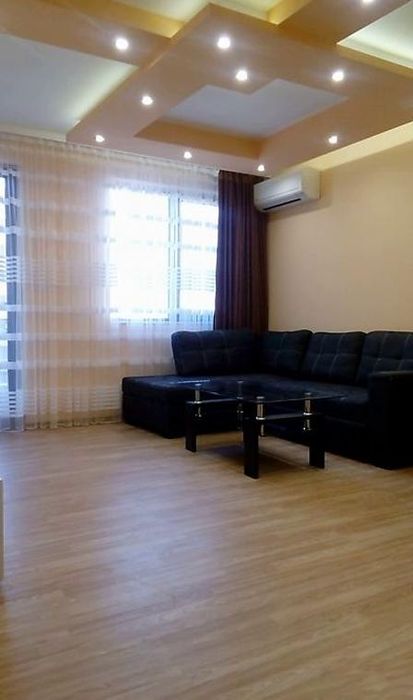 Дава се под наем Двустаен апартамент в Пловдив, Тракия - 70 кв.м за 375 € - Снимка #1