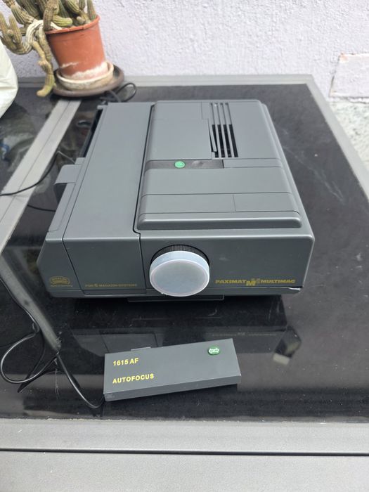 Vand videoproiector cu diapozitive