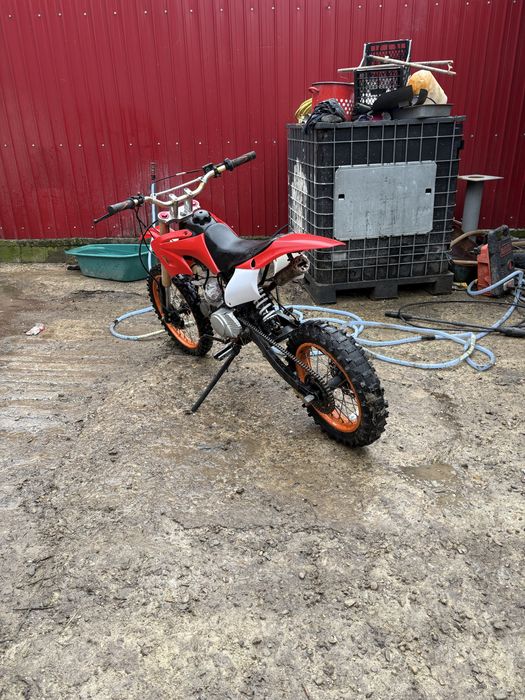 De vanzare cross 125 cm