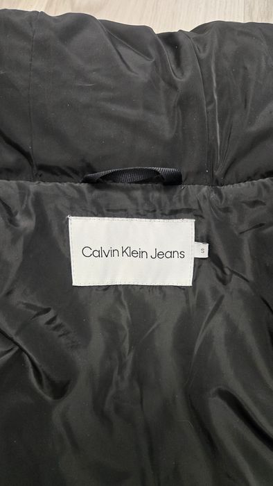 Дамско черно зимно яке Calvin Klein
