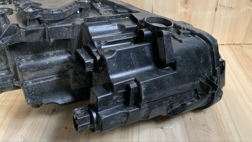 Фар за  Skoda Scala