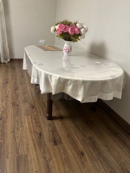 Продам овальный стол