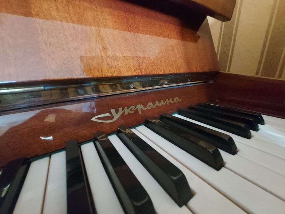 Пиано Украйна 1991г.