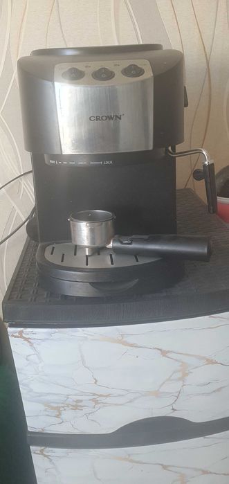 Продавам кафе машина