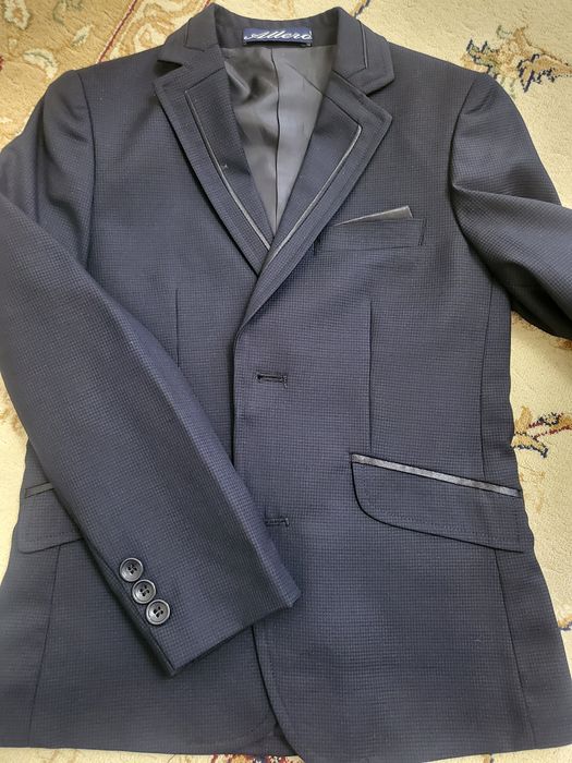 Школьный тройка костюм