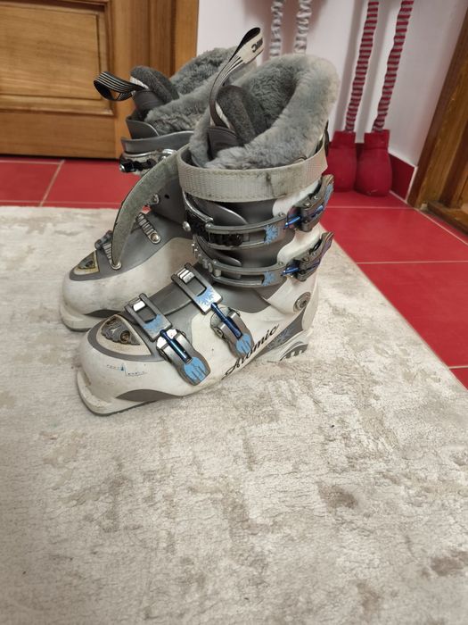 Vând clăpari Atomic