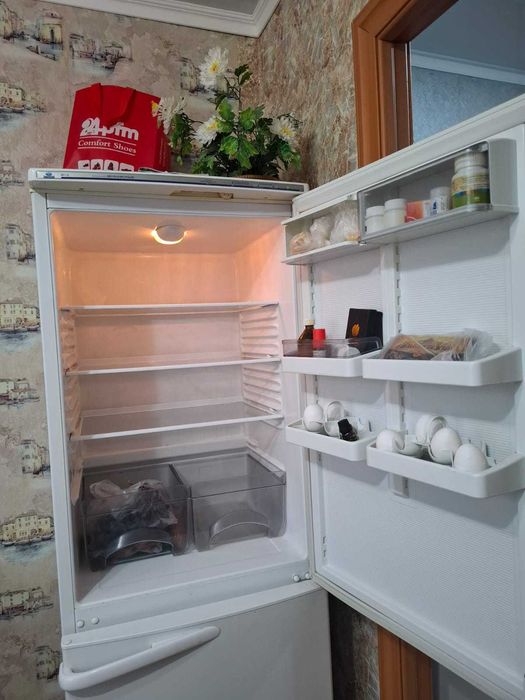 Продам холодильник Атлант