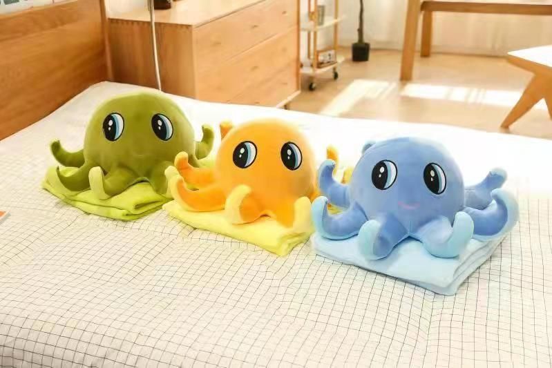 Игрушка с пледом 220.000