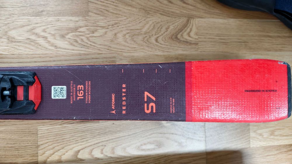 Schiuri ATOMIC Redster S7 2023