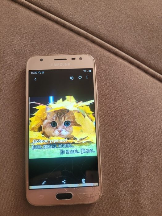 телефон samsung J3