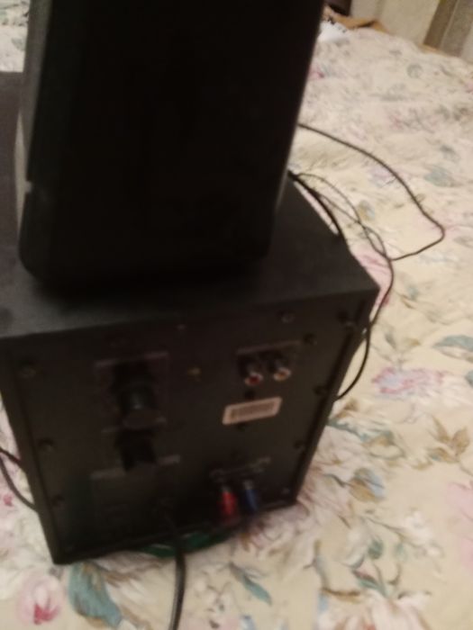 Компьютерная колонка мощная