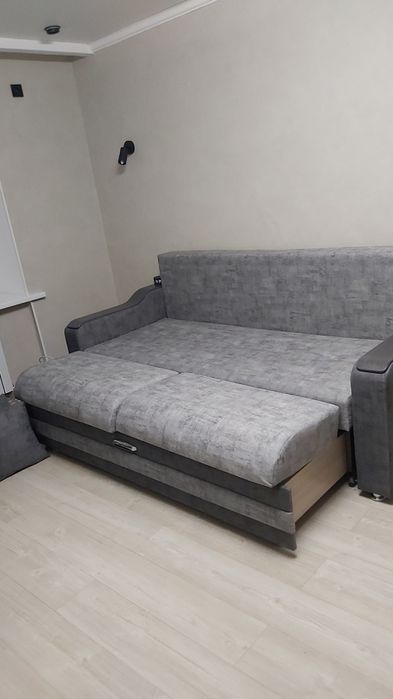 Продам диван 2.20
