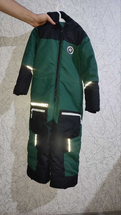 продам комбинезон зимний