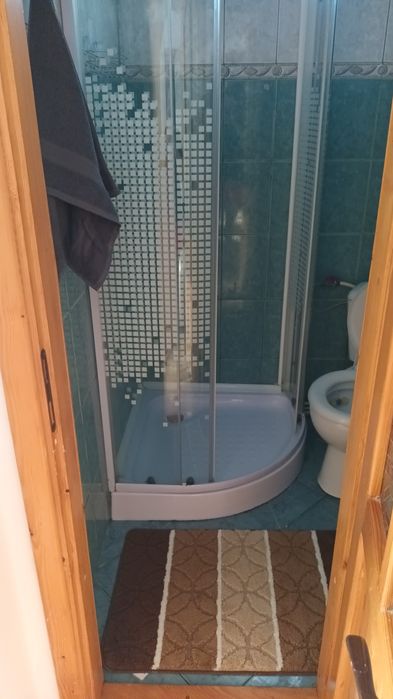 Închiriez garsoniera confort 1. Sunt  proprietar.  Loc Roman