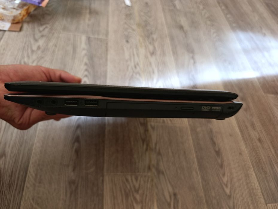 ASUS K53E Noutbuk sotiladi