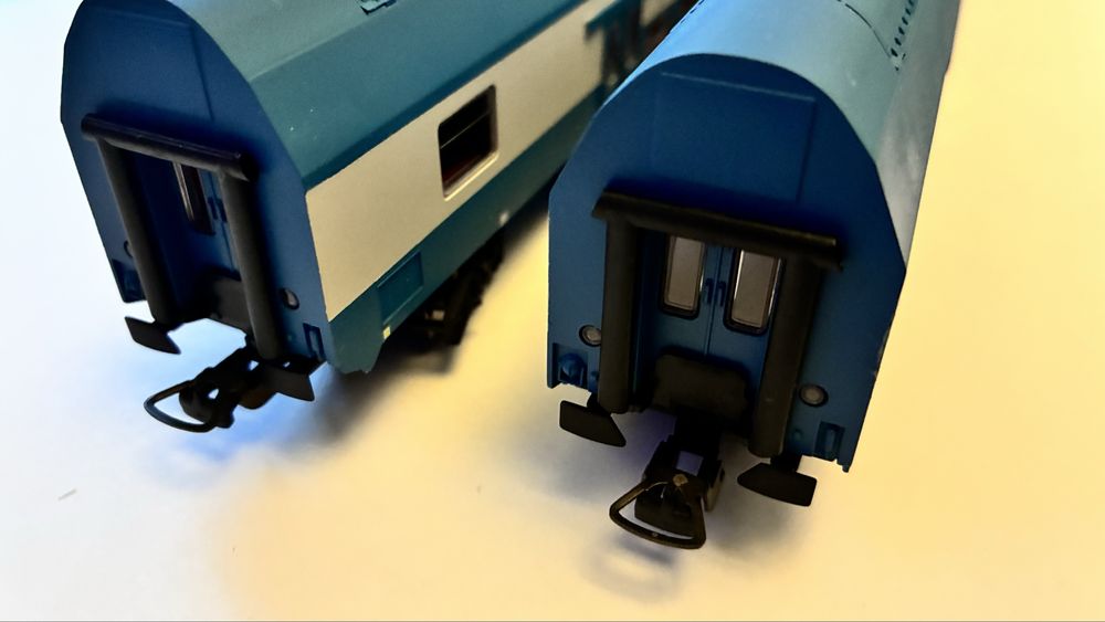 Vagon CFR etajat HO 1:87 Piko