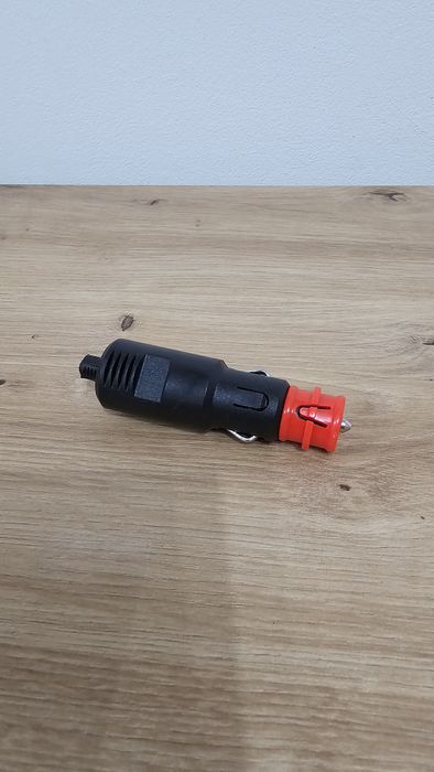 Stecher priza bricheta auto 12/24 V 16A