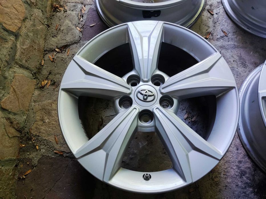 Тойота ЦХР 17 цола оригинални лети джанти - 5x114,3 Toyota CHR .
