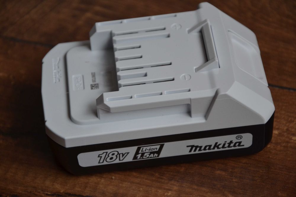 Нови Зарядни Устройства Мakita 18V