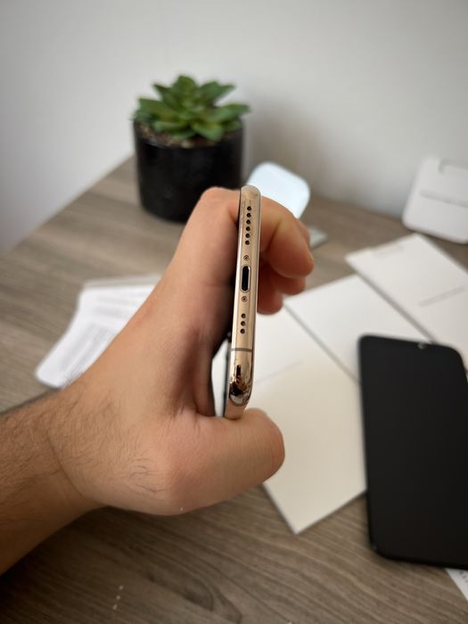 iPhone Xs, НА ЧАСТИ - камера, корпус, дисплей, батерия, букса и др.