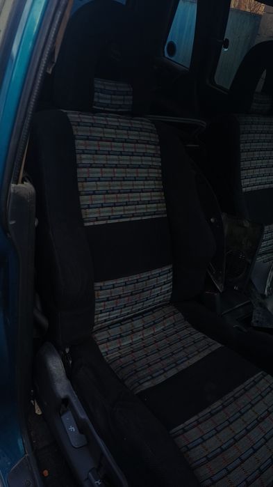 Продам передние сиденья от RBR.