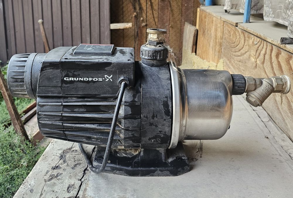 Насос Grundfoss MQ3-35