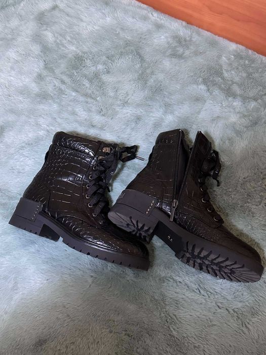 Дамски Боти ново състояние.