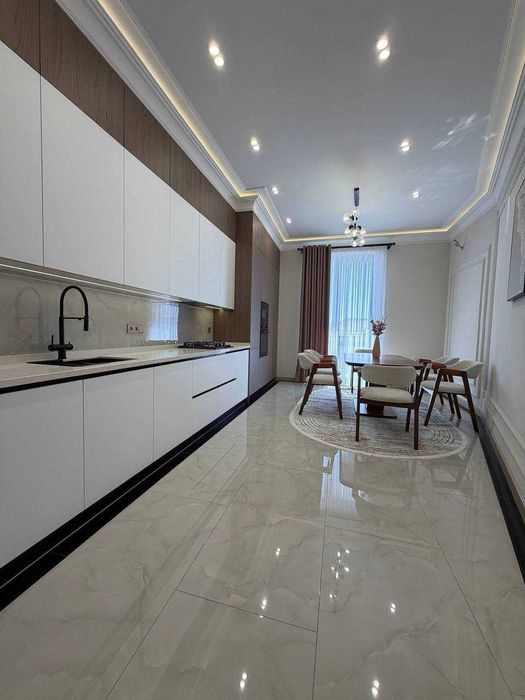 ЭЛИТНЫЙ КОМПЛЕКС  "АБУ ДАБИ" ХУВАЙДО Беруний Большой охран.двор  203м2