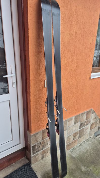 Schi tura dynafit cu legaturi silvretta 404