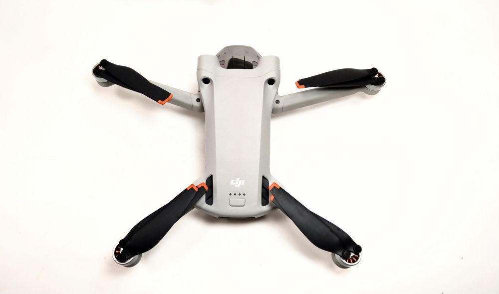 DJI Mini 3 pro квадрокоптер