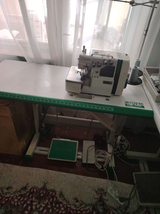 Kamplekt averlog to'g'ri chok Tulov naqd klik perecheslena pul utkazma