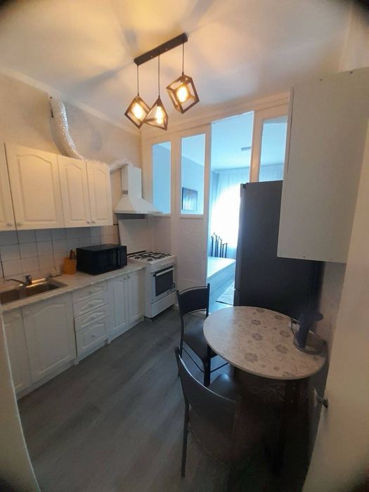 Сдается 2 ком Парк Бабура. Улица Шота Руставели. Свежий ремонт