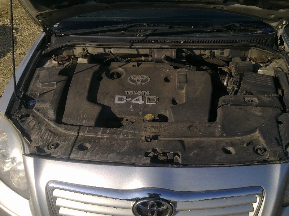 тойота авенсис на части