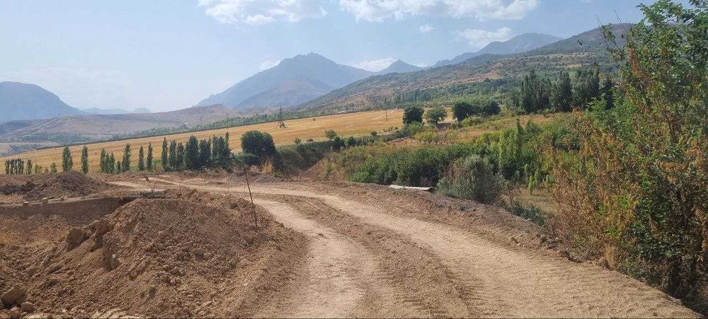 Чарвак.Юсуфхона Продаётся часток 8 соток