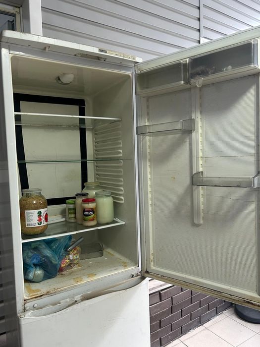 Продам холодильник