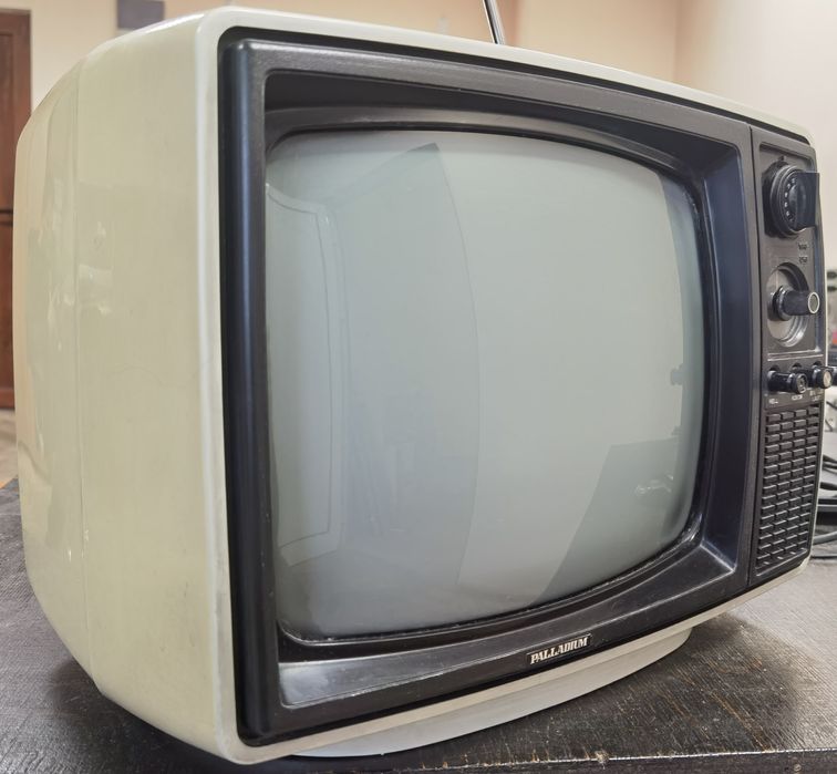 Телевизор антика Palladium 764/086