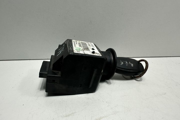 Contact cu cheie 1695452308 Mercedes-Benz B-Class W245 seria