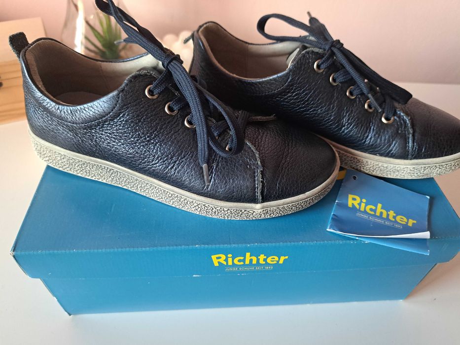 Нови маратонки Richter естествена кожа 34 номер